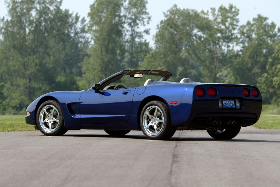  Chevrolet Corvette Z06 2001 года  (фото 29 из 73)